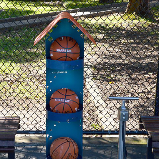 Hoop hut borrow a basketball and pump for inflating balls